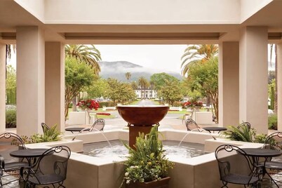 2BR Napa Getaway Side-by-side Condos Golf View
