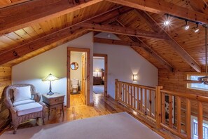Interior - Mountain Dream (Banner Elk)