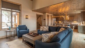 Interior - Birds Nest Retreat at Eagles Nest (Banner Elk)