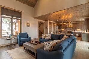 Interior - Birds Nest Retreat at Eagles Nest (Banner Elk)