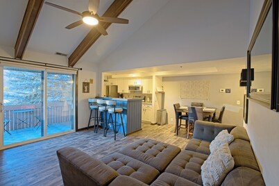 7035 Park City #3R
