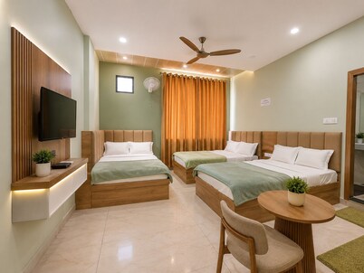 Hotel GR UJJAIN