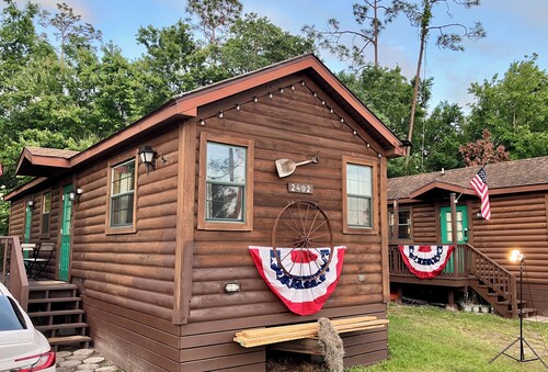 Authentic Fort Wilderness family cabin from Walt Disney World, 1/3 Disney prices