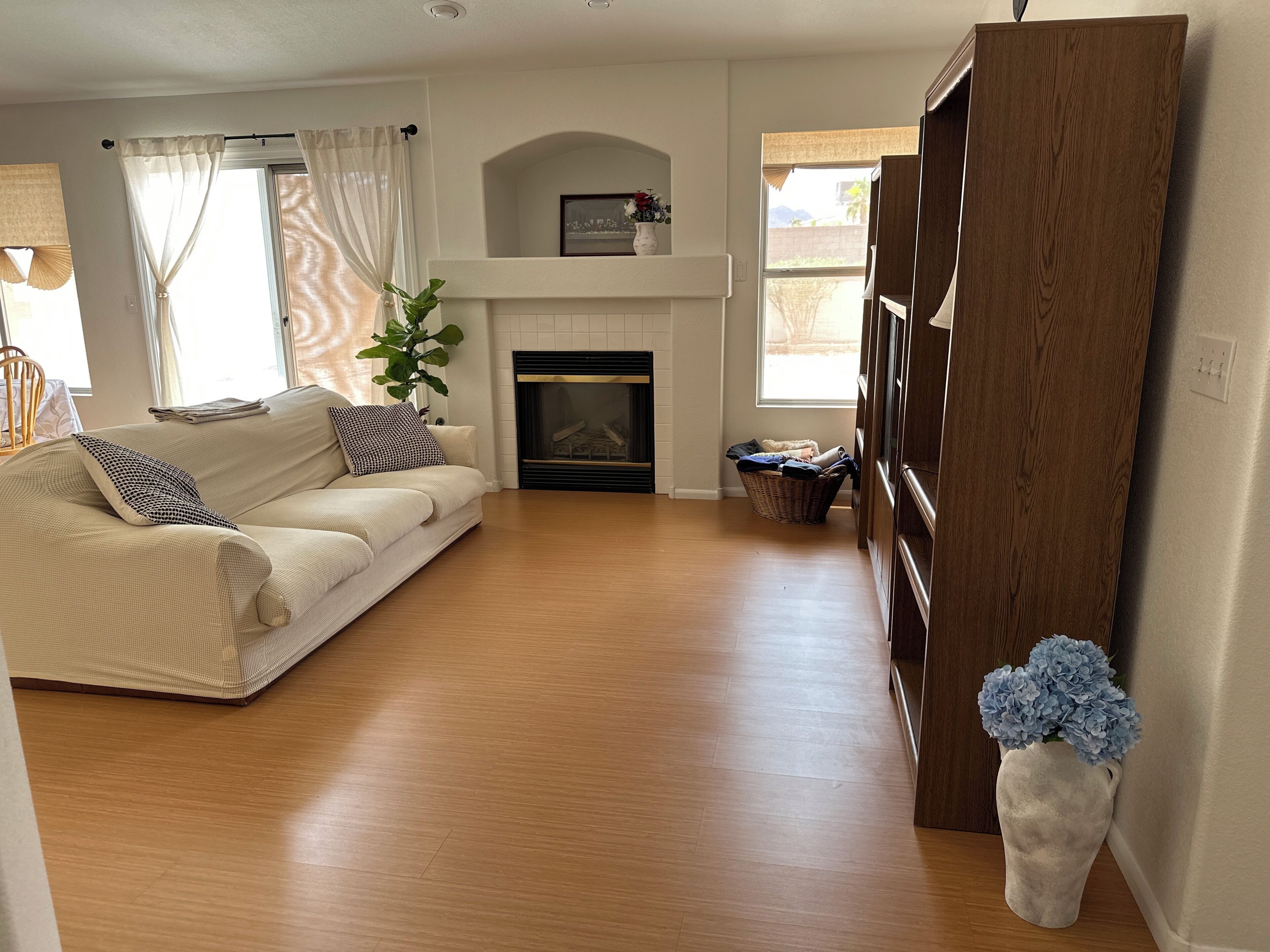 Clean And Cozy 3-bedroom House In Peaceful Henderson With Ac - Henderson, NV