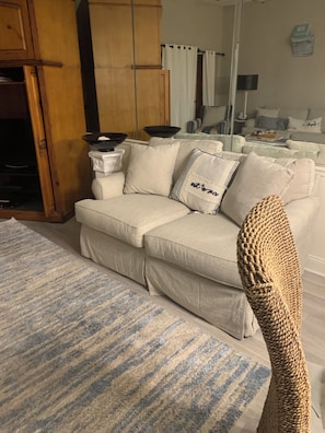 Living area - Beachside townhome on the beach  (Panama City)