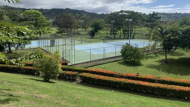 Sports court - Bella Vista 2D 3 bdr 3 1 and half bath (Playa Herradura)