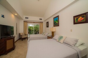 Iron/ironing board, WiFi, bed sheets - Veranda 1C - 3 bdr 3 bath (Playa Herradura)