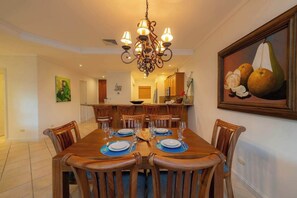 Dining - Del Mar 4G - 3 bdr 2 bath (Playa Herradura)