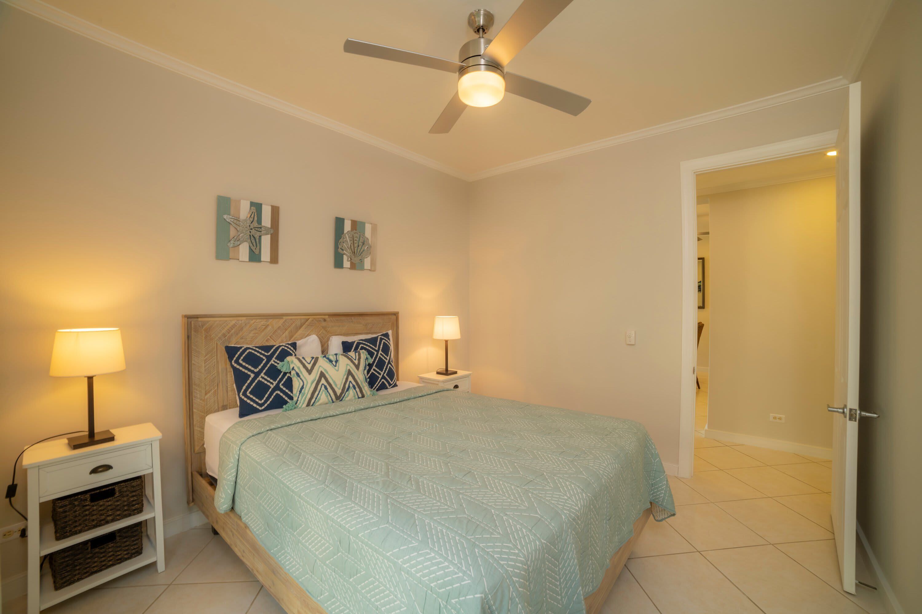 3 bedrooms, desk, iron/ironing board, WiFi