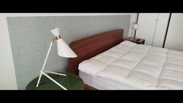 Internet, bed sheets