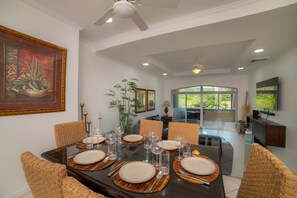 Dining - Colina 5D - 3 bdr 2 bath Family (Playa Herradura)