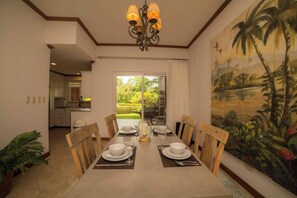 Dining - Veranda 6F - 2bdr 2 bth (Playa Herradura)