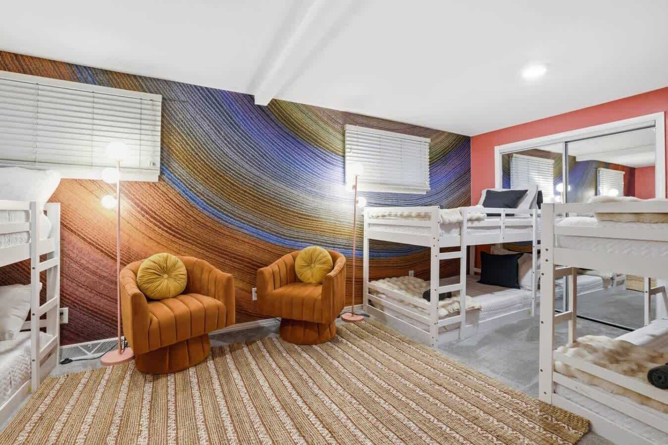 4 habitaciones, tabla de planchar con plancha y internet 