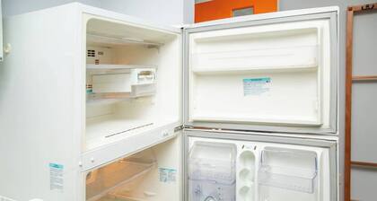 Peaceful 1BR apt w great living space WiFi