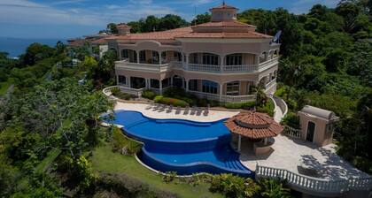 Casa Garmus - 10 bdr Ocean View