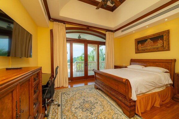 10 bedrooms, desk, iron/ironing board, WiFi