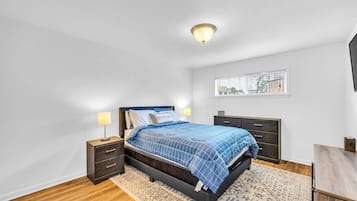 2 bedrooms, WiFi, bed sheets