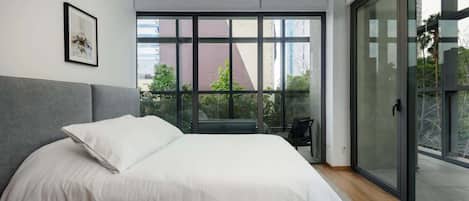 1 bedroom, iron/ironing board, WiFi