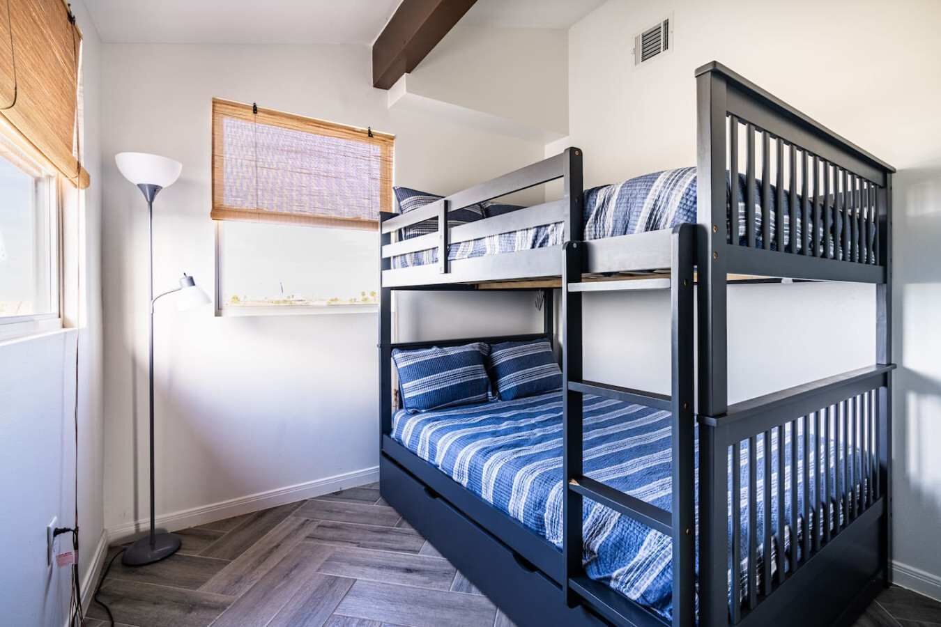2 bedrooms, Internet