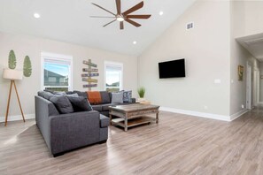 Unclassified image, 4 of 113, button - Two Adjacent Cabins, Sleeps 18 (Bolivar Peninsula)