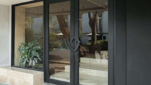 Exterior detail - Modern King Studio in Central Roma Norte (Ciudad de México)
