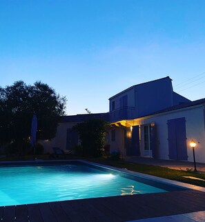 Pool - Large family home in Chaillevette with a pool—sleeps 12, 200 meters from the harbor (CHAILLEVETTE)