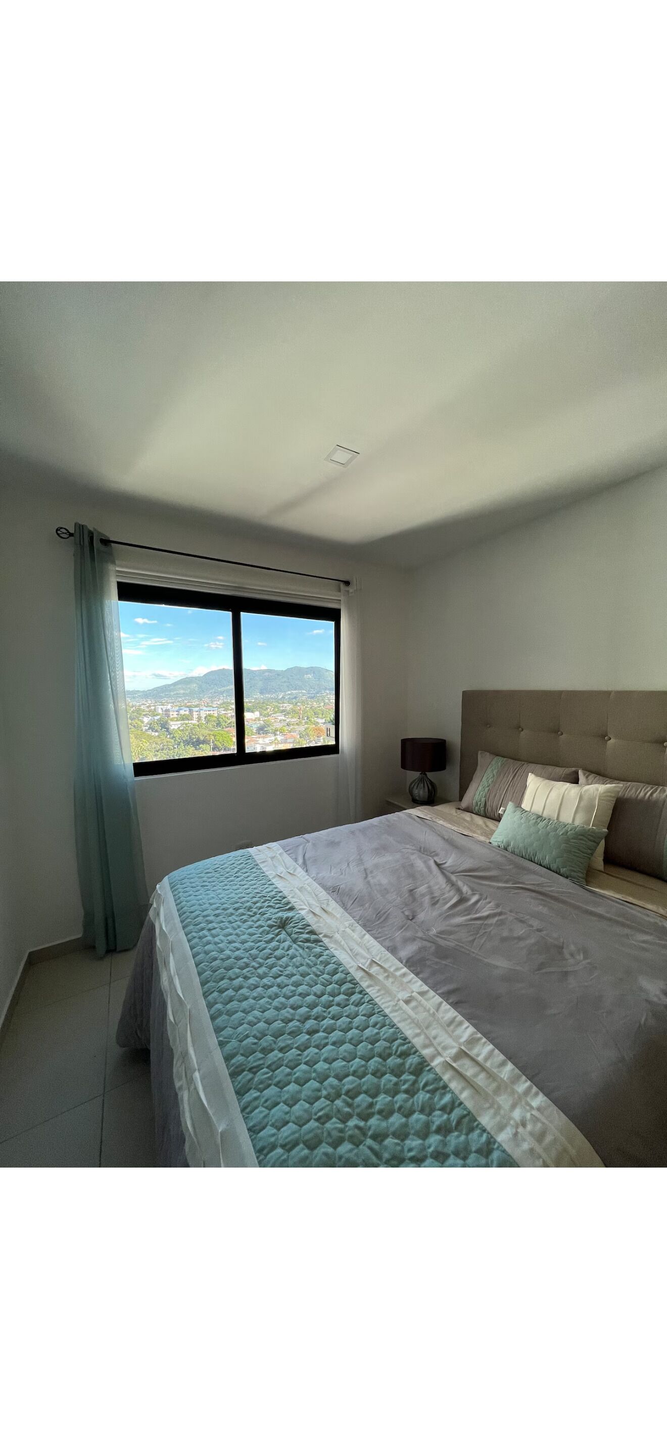 3 chambres, accès au Wi-Fi (inclus)