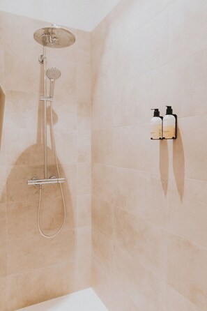Bathroom - Room in the historic city center of Antwerp - sleep like the old masters (Antwerp)