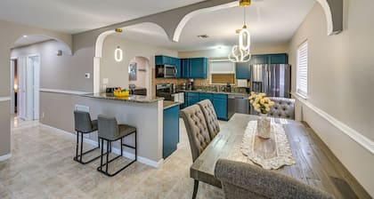 3-bedroom house in tranquil Naples with cool AC comfort
