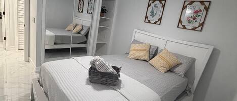 2 bedrooms, free WiFi, bed sheets