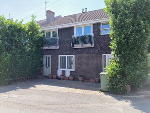 Exterior - One Bed Apartment in Leafy Affluent Village close to M1 J30 (Barlborough)