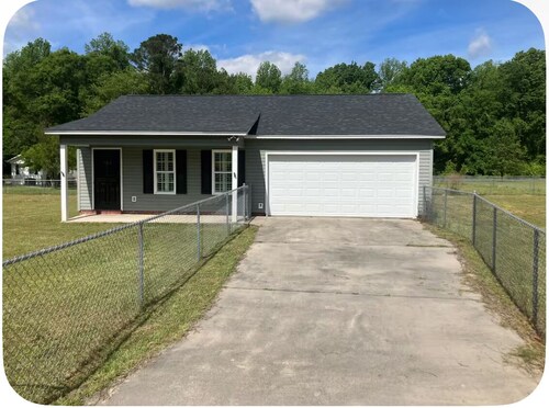 Quaint 1-Bedroom House in Charming Sumter