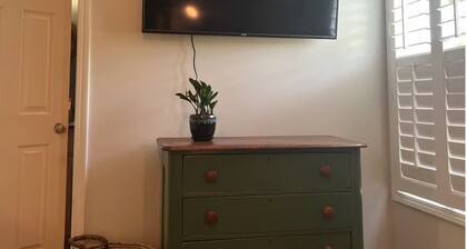 Quaint 1-Bedroom House in Charming Sumter