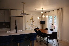 Dining - Southeast Boise Retreat with Pool - Minutes to BSU, Downtown & the Greenbelt (Boise)