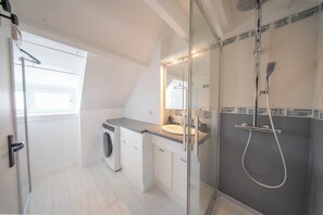Bathroom - Vacances à la mer : T2 calme & garage (Carnac)