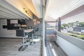 Dining - Vacances à la mer : T2 calme & garage (Carnac)