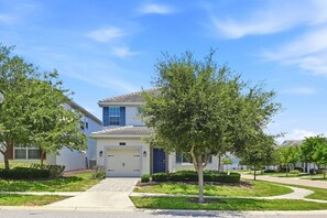 Exterior - Pool Home w/ Spa & Game Room · 15 Min to Disney · 5BR Sleeps 10 (Four Corners)