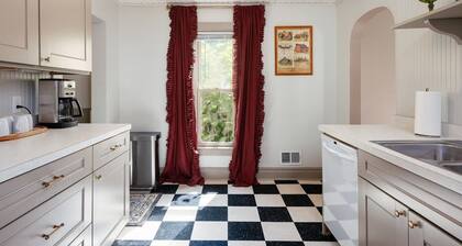 Northern Sky Cottages | 3 Houses | 8BR | 4BA | 2 Hot Tubs | Game Shed & Private Yard