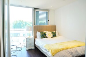 Iron/ironing board, WiFi, bed sheets - Cosy lovely home (London)