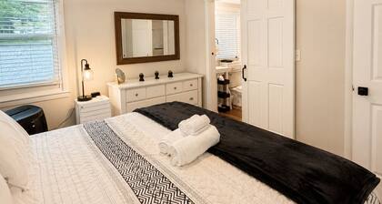 Gunstock Chalet with Hot Tub & Massage Chair