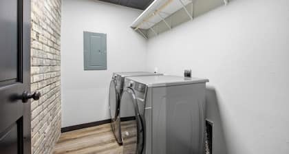 Designer Downtown Fargo Loft · 2BR/1BA · Minutes to NDSU & Fargodome