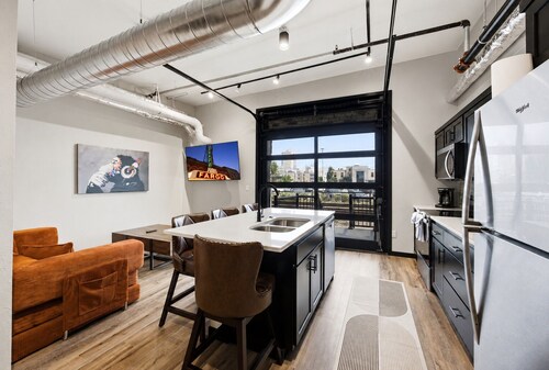Designer Downtown Fargo Loft · 2BR/1BA · Minutes to NDSU & Fargodome