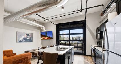 Designer Downtown Fargo Loft · 2BR/1BA · Minutes to NDSU & Fargodome
