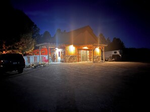 Exterior - Perfect 2-bedroom cabin in soothing Custer for a relaxing stay. (Custer)
