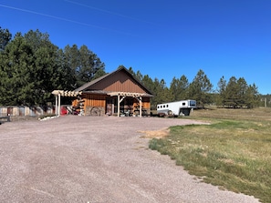 Exterior - Perfect 2-bedroom cabin in soothing Custer for a relaxing stay. (Custer)