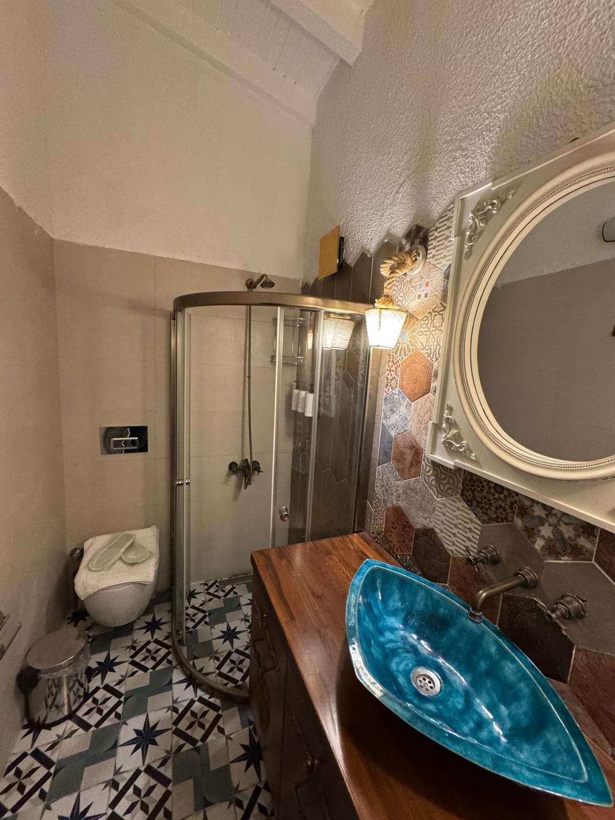 Chambre Supérieure, vue ville | Salle de bain