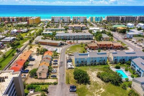 Exterior - Sunset Social Townhouse - 3 Min Walk to White Sand (Fort Walton Beach)