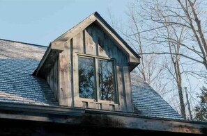 Unclassified image, 3 of 42, button - Cozy Log Cabin with wrap around pouch, take in beautiful views from all angles. (South Bruce Peninsula)