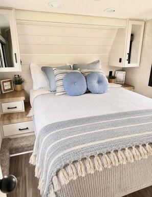 1 bedroom, free WiFi, bed sheets