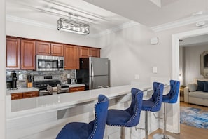 Coffee/tea maker, fridge, microwave, oven - Fall Deals + Snowbird Rates | Gulf Front Beach Escape (Panama City Beach)